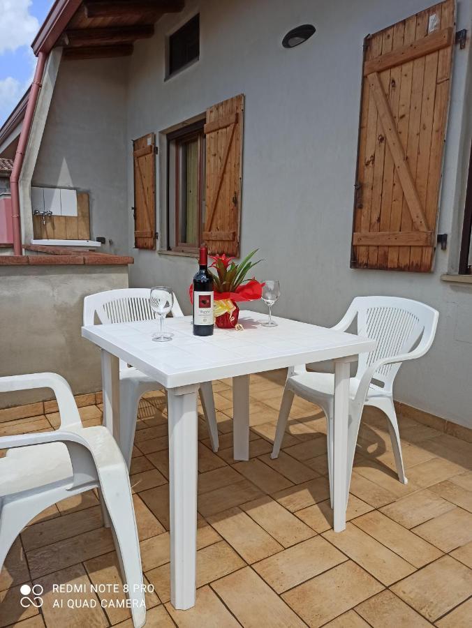 Casa Cao Appartamento "L'Ulivo" Nurachi Exterior foto